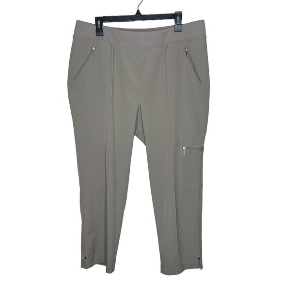 Chicos Zenergy Dressy Utility Capri Pant Zip Pockets Sz 2 (12) Khaki *TINY FLAW* - Picture 1 of 12